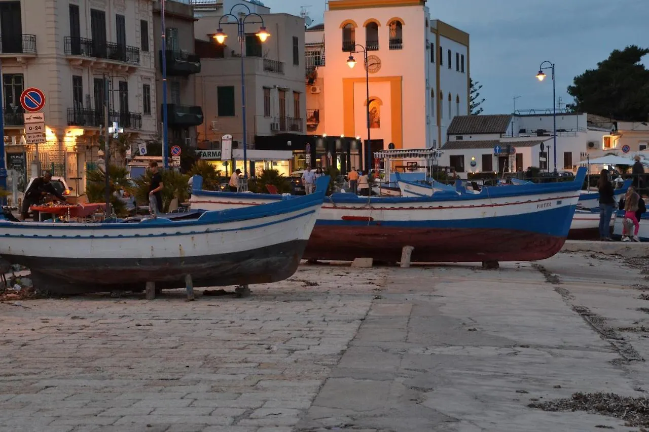 Mondello Good Vibes Apartment 0*,